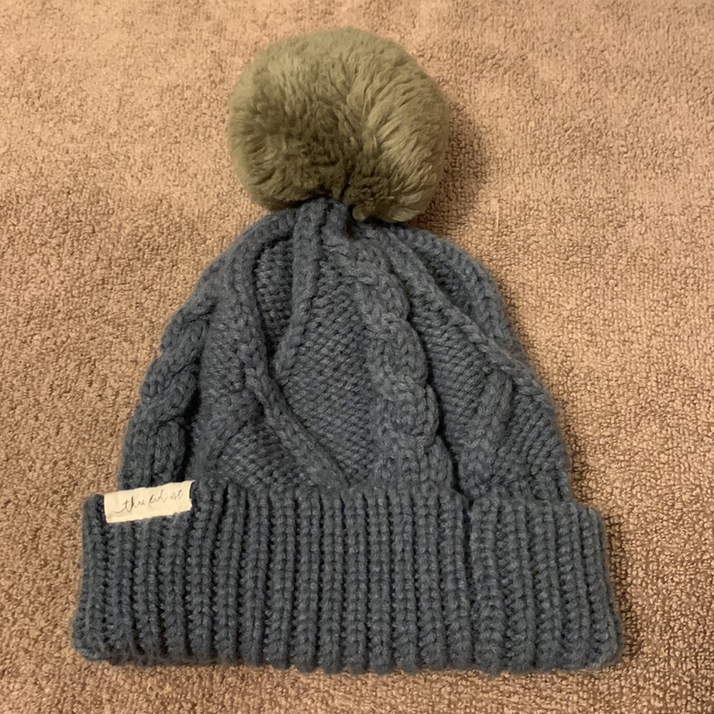 Three Bird Nest 3BN Beanie Hat Navy Blue Faux Fur Good Condition Like New